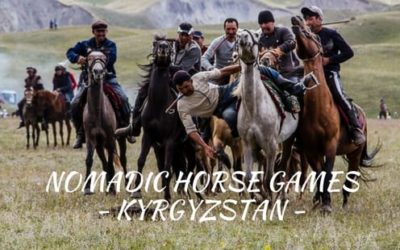 在吉尔吉斯斯坦观看游牧马术比赛