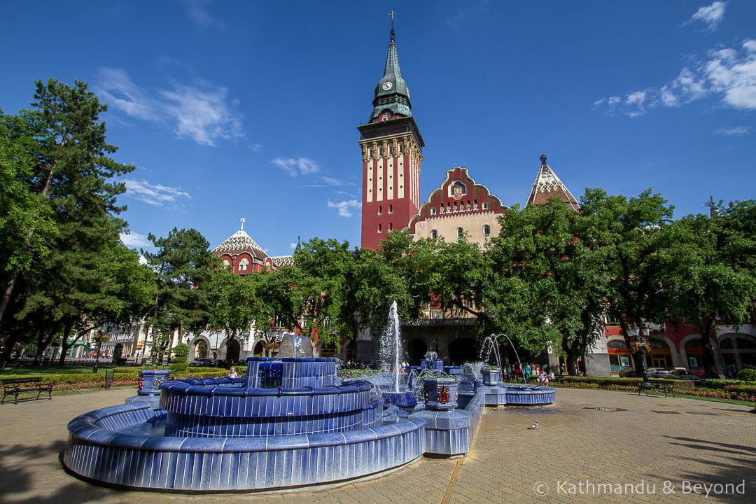 市政厅蓝色喷泉公园苏博蒂卡塞尔维亚4
