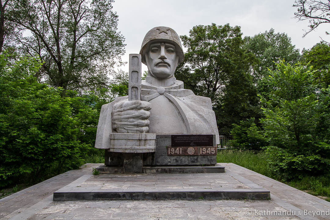 伟大卫国战争纪念碑化工厂工人公园，亚美尼亚Vanadzor
