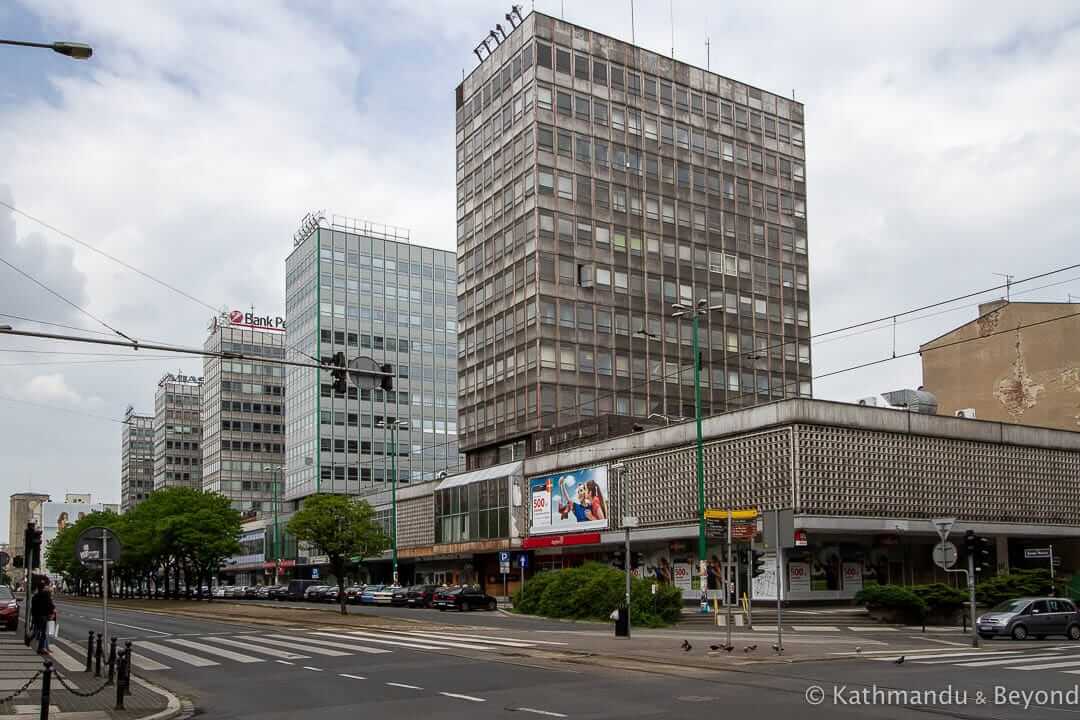 波兰波兹南的阿尔法零售和办公楼