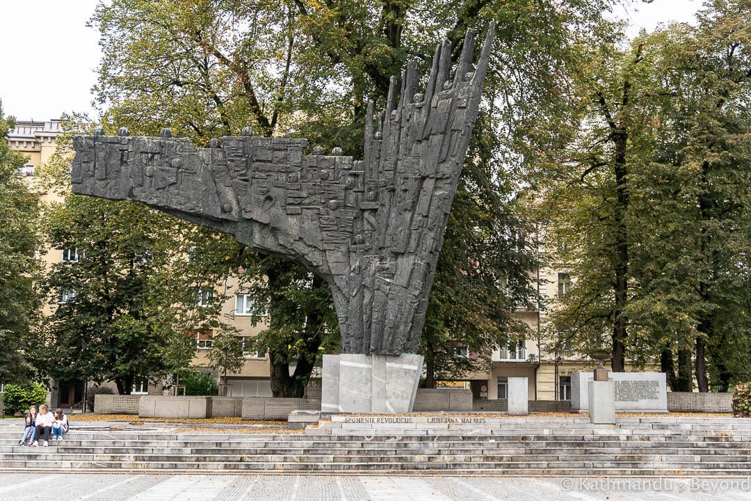 革命共和国广场卢布尔雅那斯洛文尼亚-4的纪念碑4