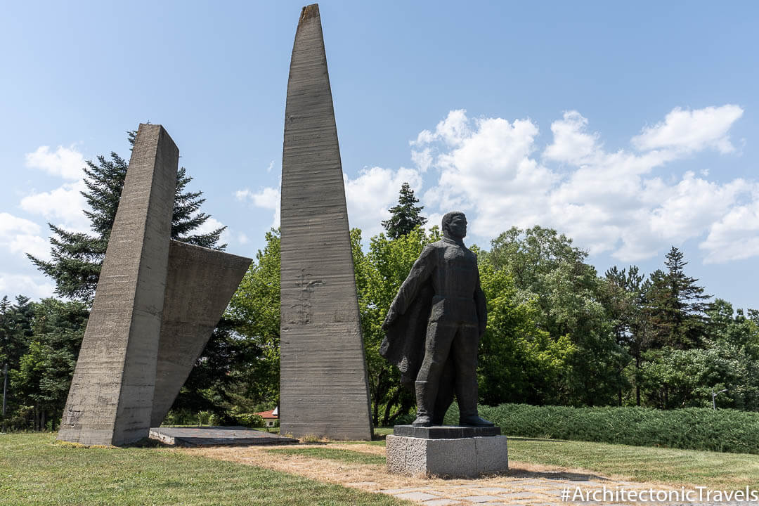 在祖国战争中阵亡的纪念碑，保加利亚多布里希