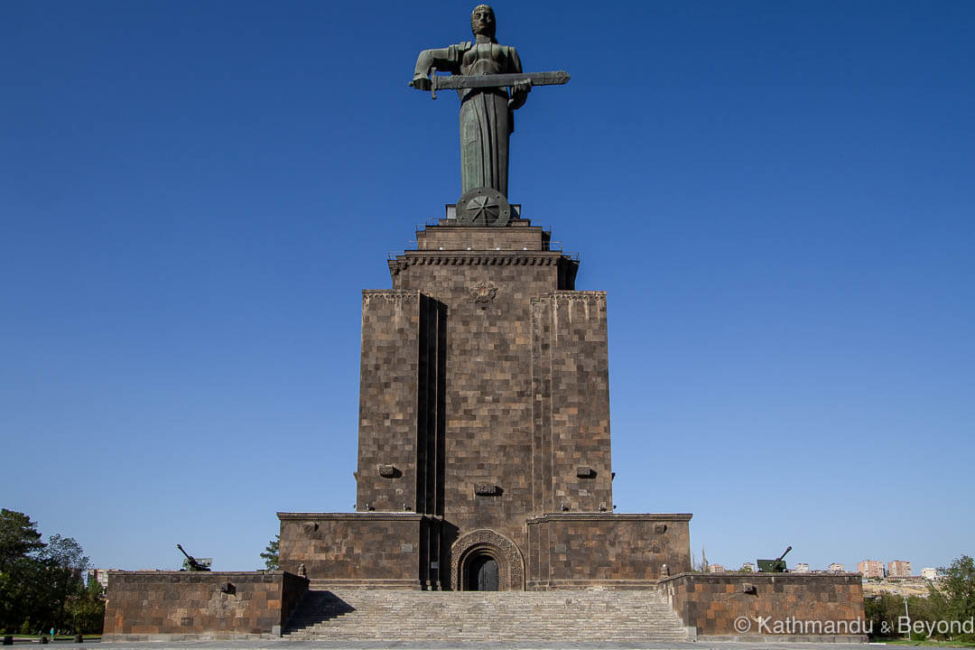 亚美尼亚埃里温胜利公园雕像(2)