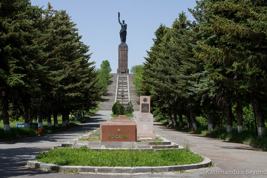 亚美尼亚母亲雕像Gyumri亚美尼亚-2