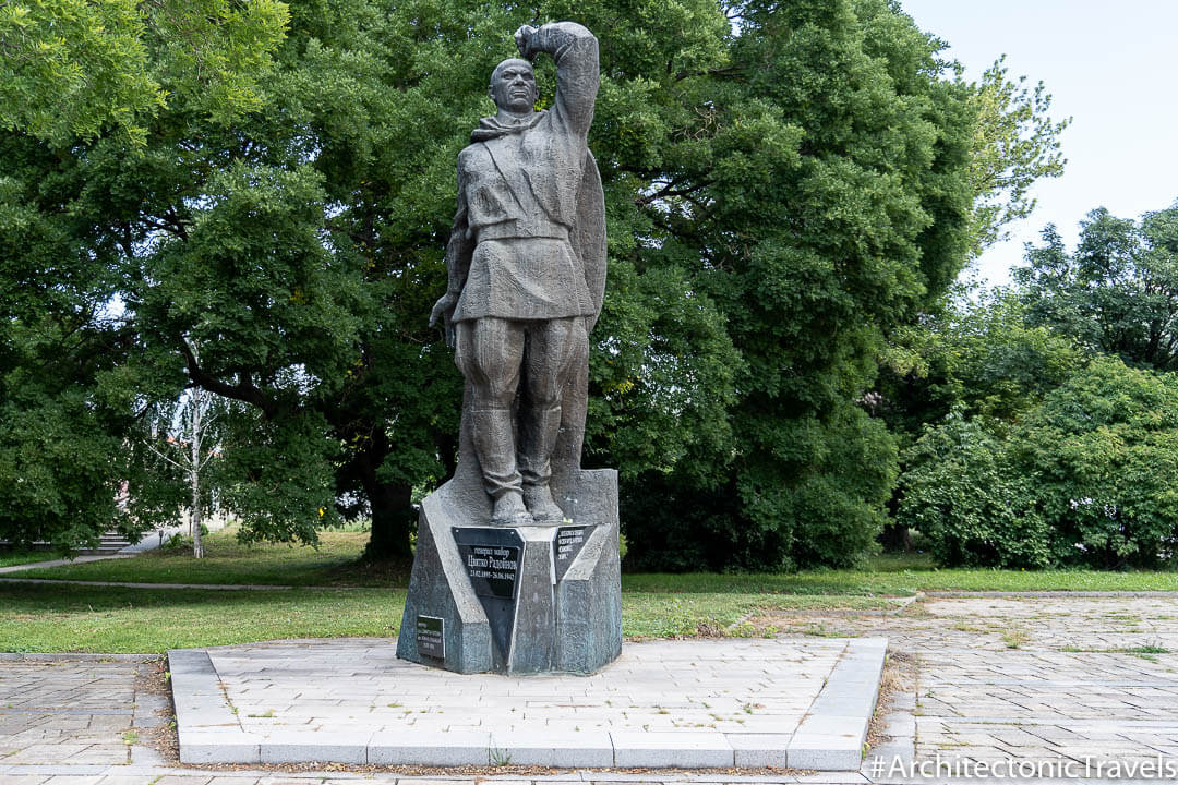 保加利亚Tsvetko Radon Kran少将纪念碑